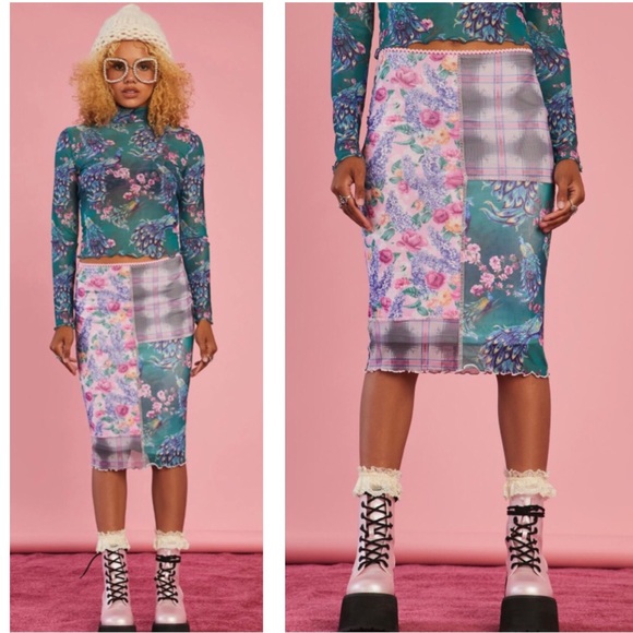 Plus Size Multi print Patchwork midi skirt - Picture 2 of 5